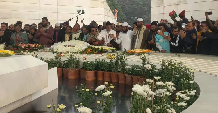 খালেদা জিয়ার কবর জিয়ারত করতে গিয়ে যা বললেন মামুনুল হক