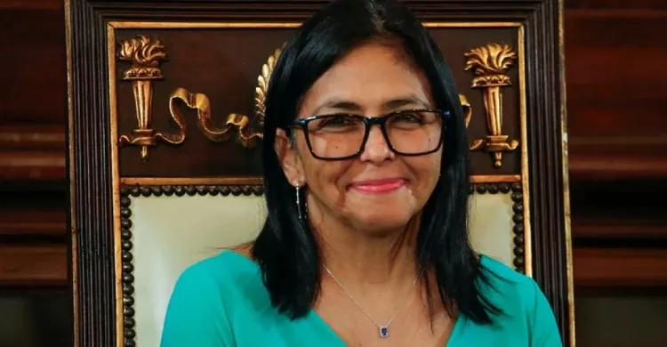 ভেনেজুয়েলায় দেলসি রদ্রিগেজ শপথ নিলেন অন্তর্বর্তী প্রেসিডেন্ট হিসেবে