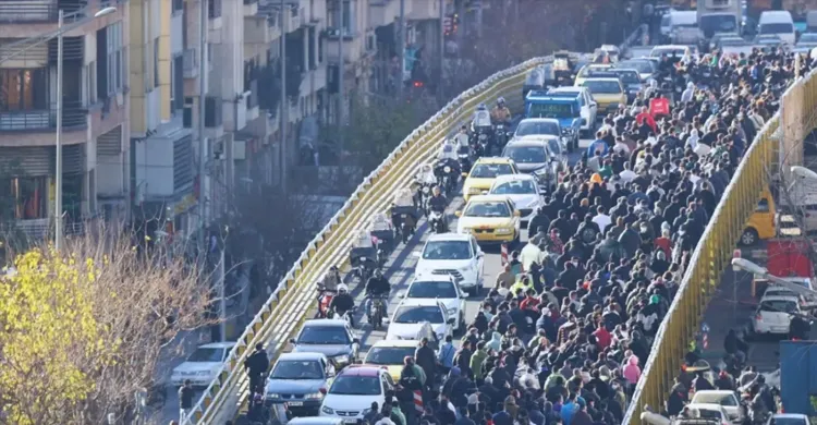 ইরানে সরকারবিরোধী বিক্ষোভে সহিংসতা: নিহত বেড়ে ৩৫, গ্রেপ্তার ১২ শতাধিক