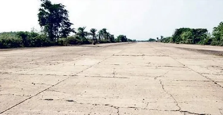 বাংলাদেশের তিন পাশে ৫টি বিমানঘাঁটি সচল করছে ভারত