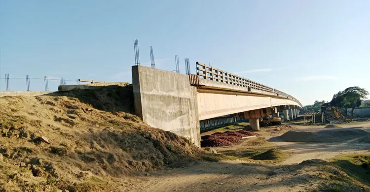 সুনামগঞ্জের পাটলাই নদীর সেতুর কাজ দেড় বছর ধরে বন্ধ