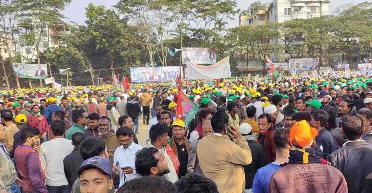 ভোর থেকেই কানায় কানায় পূর্ণ সিলেট সরকারি আলিয়া মাদ্রাসা মাঠ