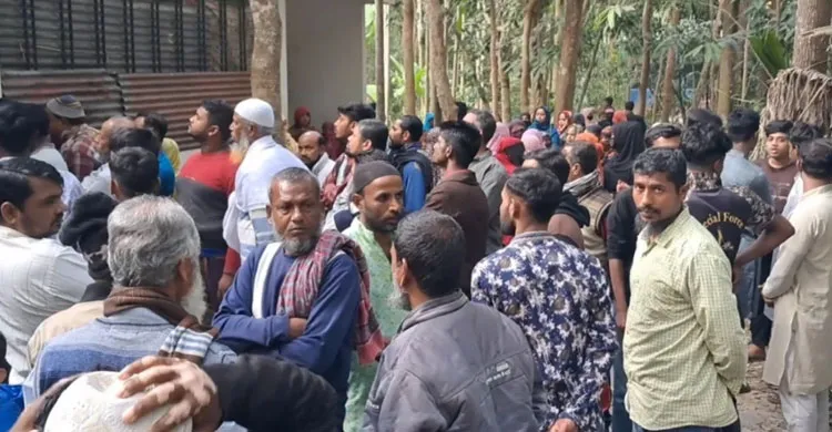 ছাত্রলীগ নেতার স্ত্রীর ঝুলন্ত মরদেহ উদ্ধার, পাশে ৯ মাসের শিশুর নিথর দেহ