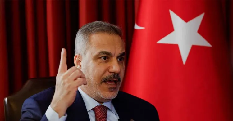 ইরানে হামলার সুযোগ খুঁজছে ইসরায়েল, সতর্ক করলেন তুরস্ক