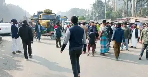 শ্রীপুরে ঢাকা-ময়মনসিংহ মহাসড়ক অবরোধ করে অটো চালকদের বিক্ষোভ, চরম ভোগান্তি
