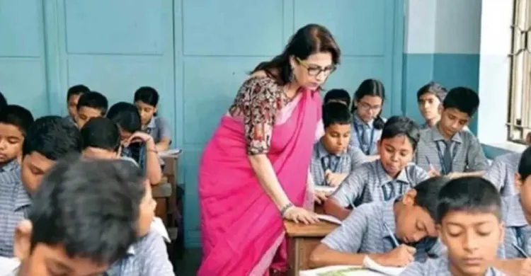 অর্ধলক্ষাধিক পদ শূন্য: শিক্ষকসংকটে বিপর্যস্ত বেসরকারি শিক্ষাপ্রতিষ্ঠান