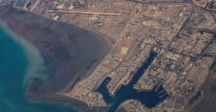 ইরানের বন্দর আব্বাসে বিস্ফোরণ: নিহত ১, আহত ১৪