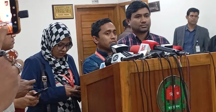 নির্বাচনে ‘লেভেল প্লেয়িং ফিল্ড’ নেই—ইসির আশ্বাসে আস্থা হারাচ্ছে এনসিপি