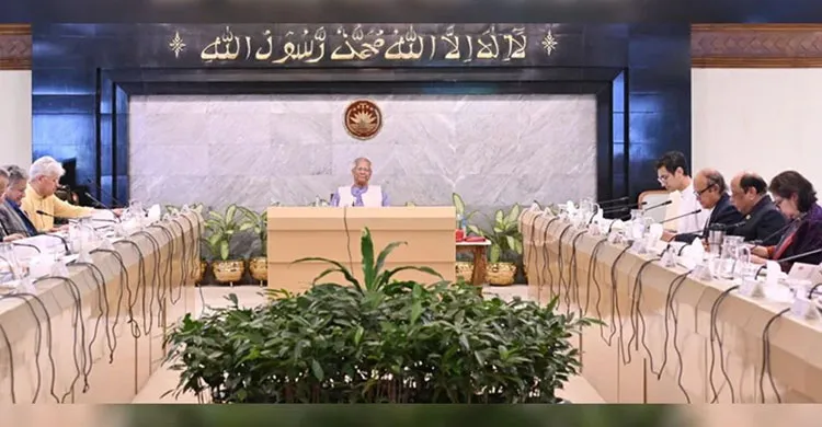 শ্রমবাজারে সুনাম রক্ষা ও সনদ জালিয়াতি প্রতিরোধে নির্দেশনা প্রধান উপদেষ্টার