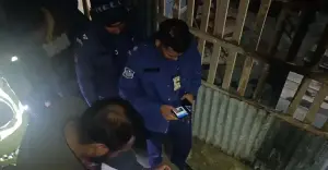 দুমকির ভোটকেন্দ্রে অগ্নিকাণ্ডের চেষ্টা, দুই কিশোরের তৎপরতায় বড় ক্ষতি রক্ষা