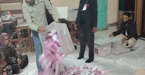 চুয়াডাঙ্গায় ভোট গ্রহণ শেষ: ৩৫৪ কেন্দ্রে চলছে গণনা