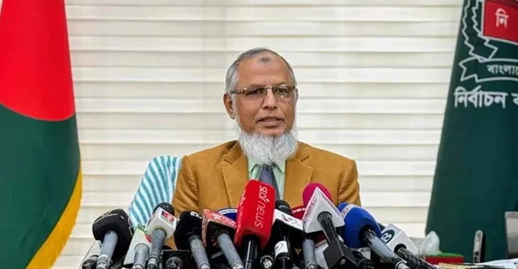 আদালতের নির্দেশ পেলে ভোট পুনর্গণনা বিবেচনা করবে ইসি