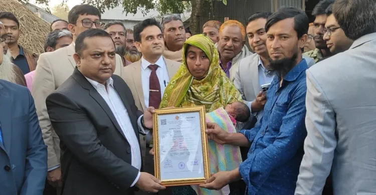 ভোটকেন্দ্রে কন্যা সন্তানের জন্ম, নাম রাখা হলো ‘খালেদা’