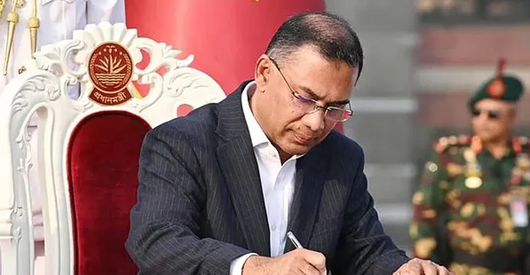 সচিবালয়ে প্রধানমন্ত্রী তারেক রহমান