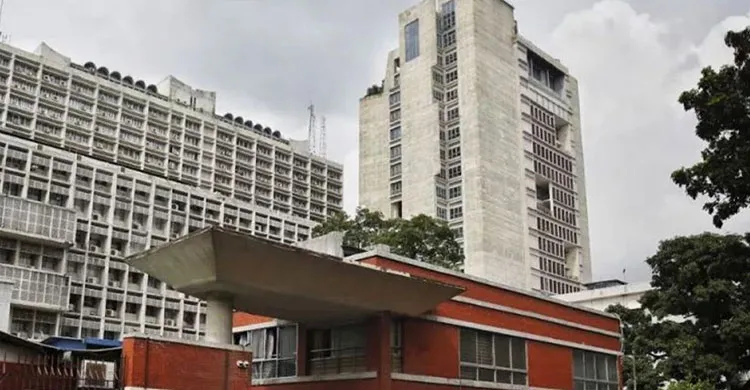 বাংলাদেশ সচিবালয়-এ নতুন মন্ত্রিসভার প্রথম বৈঠক