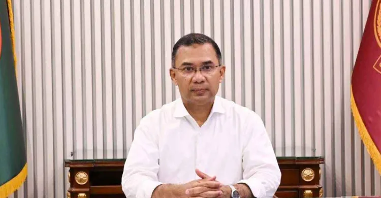 ছুটির দিনেও তেজগাঁও কার্যালয়ে প্রধানমন্ত্রী তারেক রহমান