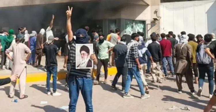 পাকিস্তানে মার্কিন কনস্যুলেটে হামলা, নিহত ৮