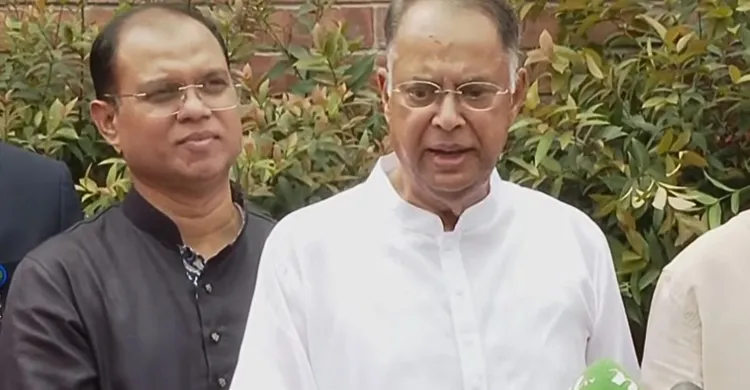 আতঙ্কিত হয়ে তেল না কেনার আহ্বান জ্বালানি মন্ত্রীর