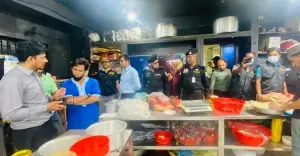 কুলাউড়ায় তিন প্রতিষ্ঠানকে ২ লাখাধিক টাকা জরিমানা