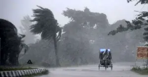 ঢাকাসহ সারাদেশে বজ্রবৃষ্টির আভাস, ৩ অঞ্চলে হতে পারে ঝড়