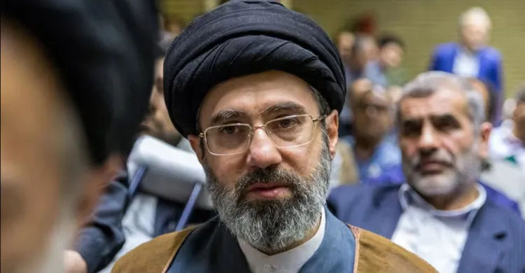 হামলায় আহত হন ইরানের নতুন সুপ্রিম লিডার, ভেঙে গেছে এক পা : সিএনএন