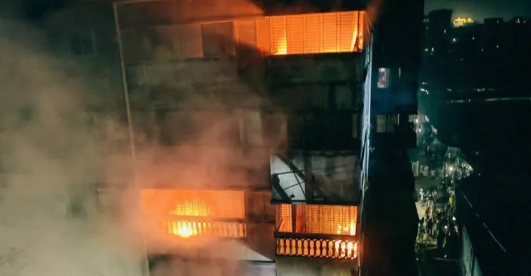 শ্রীপুরে ট্রান্সফরমার বিস্ফোরণে মার্কেটে অগ্নিকাণ্ড, দগ্ধ ৪