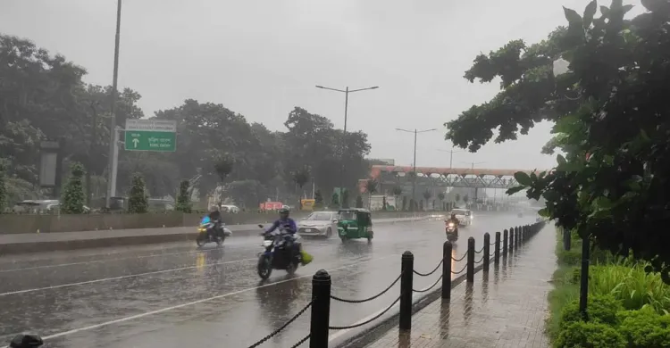 লঘুচাপের প্রভাবে পাঁচ দিন বজ্রসহ বৃষ্টির সম্ভাবনা