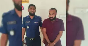 গোবিন্দগঞ্জে প্রবাসীর স্ত্রীকে ব্ল্যাকমেইল: যুবক গ্রেফতার
