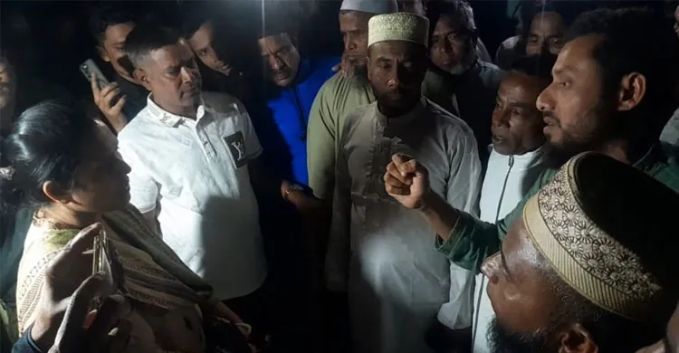 শেরপুরের ঝিনাইগাতীতে জামায়াতের পক্ষে ভোটারদের মধ্যে টাকা বিতরণের অভিযোগে আটক ২