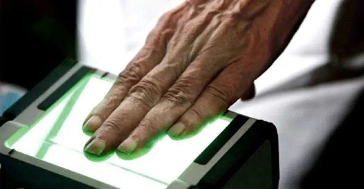 আঞ্চলিক পর্যায়েই আঙুলের ছাপ যাচাই: ভোটার সেবায় বড় স্বস্তি আনছে ইসি