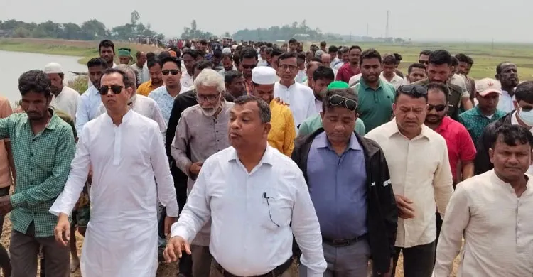 হাওরের ফসলরক্ষা বাঁধের বিষয়ে কাউকে ছাড় নয়: কামরুজ্জামান কামরুল