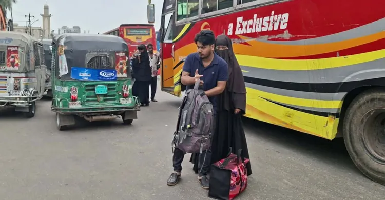 ঈদের ছুটি শেষে ঢাকায় ফিরছে মানুষ, স্বস্তির যাত্রা গাবতলীতে