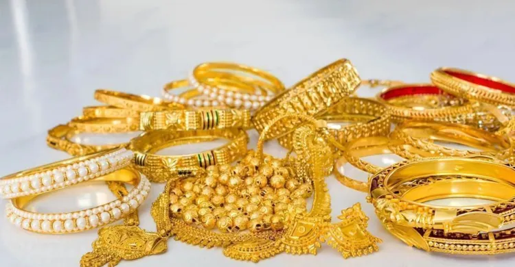 টানা চার দফা বাড়ল স্বর্ণের দাম, ভরিতে বেড়েছে ৩,২৬৬ টাকা