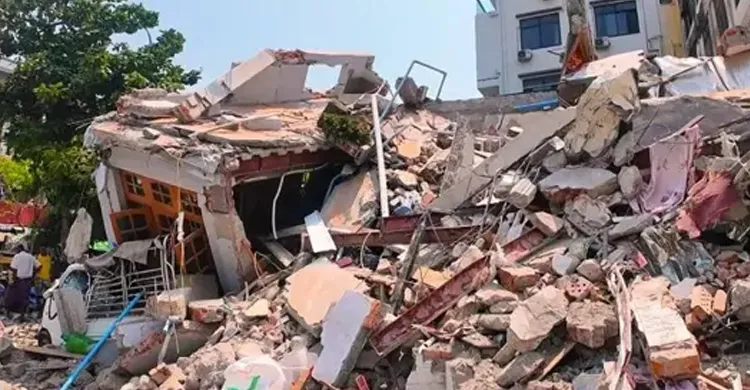 মিয়ানমারে ভূমিকম্পের এক বছর পরও পুনর্গঠনে ধীরগতি