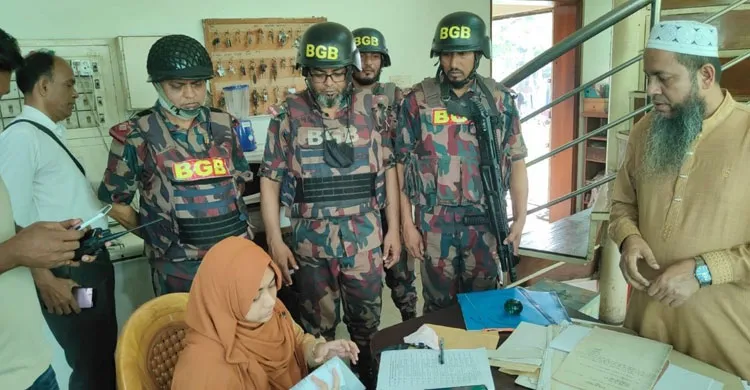 পুবাইলে বিজিবি-প্রশাসনের যৌথ অভিযানে ৮৫১ লিটার অবৈধ ডিজেল উদ্ধার