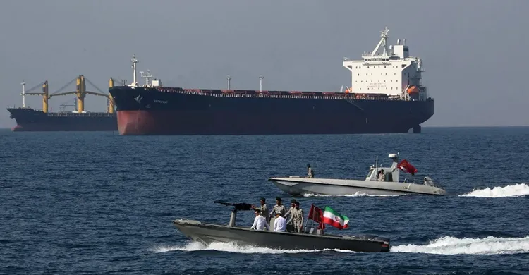 হরমুজ প্রণালি পুনরায় চালু করতে ৩৫ দেশকে নিয়ে বৈঠক আজ