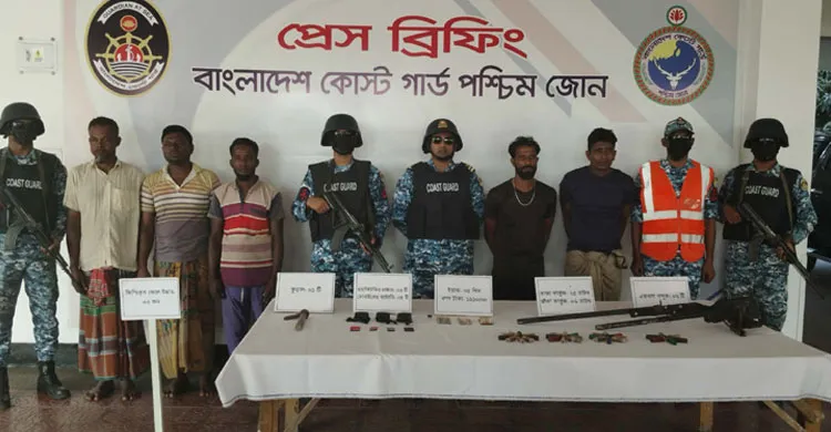 সুন্দরবনে জাহাঙ্গীর বাহিনীর ২ জন সক্রিয় সদস্য আটক