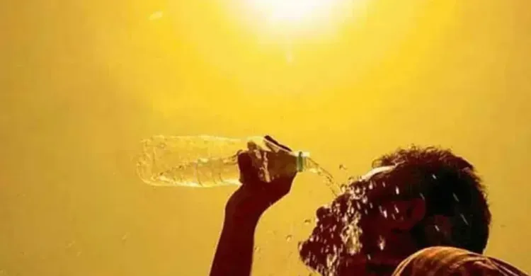 সারা দেশে তাপপ্রবাহ বিস্তার, চৈত্রের খরতাপে অতিষ্ঠ জনজীবন