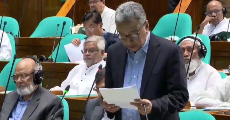 দুর্নীতি ও লুটপাটে অর্থনীতি ধ্বংসের দ্বারপ্রান্তে: অর্থমন্ত্রী