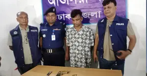 আশুলিয়ায় বিদেশি পিস্তল ও গুলিসহ সন্ত্রাসী আটক