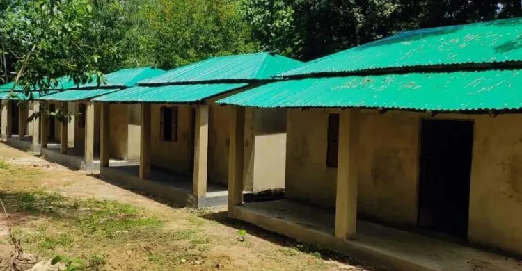 ফেনীর শহীদ হারুনের পরিবারকে নতুন বাড়ি দিচ্ছেন প্রধানমন্ত্রী