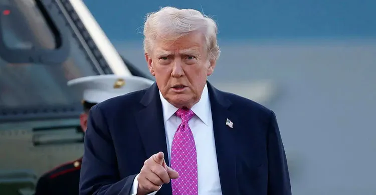 ট্রাম্পের হরমুজ প্রণালি অবরোধের নির্দেশ, আটকানো হবে ইরানকে টোল দেওয়া জাহাজ