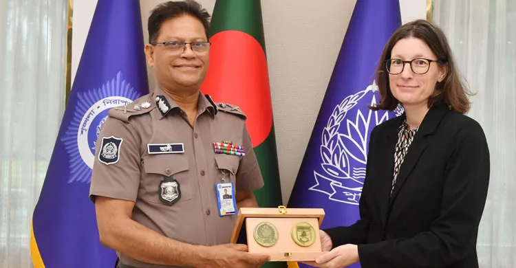 আইজিপির সঙ্গে জার্মান দূতাবাসের ডেপুটি হেড অব মিশনের সাক্ষাৎ