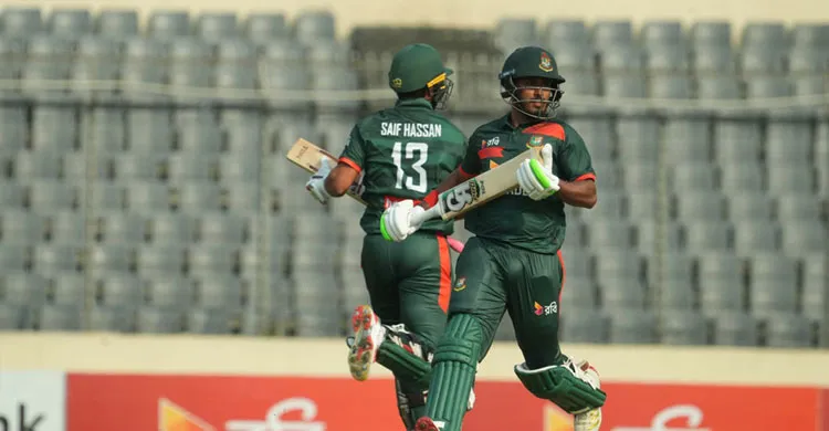 সাইফ-হৃদয়ের ফিফটির পরও ব্যাটিং ধসে বাংলাদেশের হার
