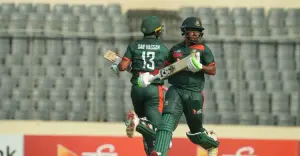 সাইফ-হৃদয়ের ফিফটির পরও ব্যাটিং ধসে বাংলাদেশের হার