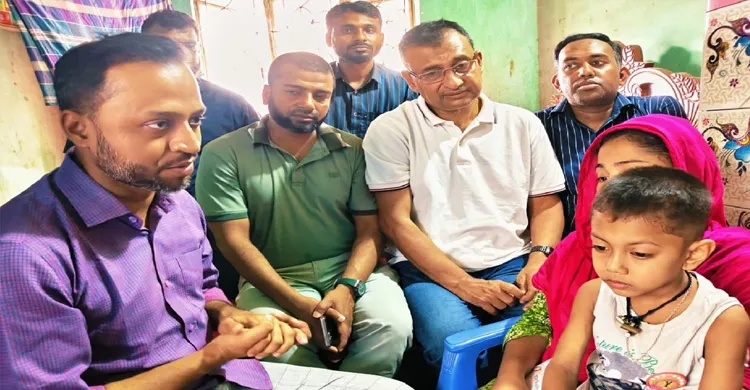 হামে আক্রান্ত শিশুর মৃত্যুতে শোকাহত পরিবারের পাশে প্রধানমন্ত্রী