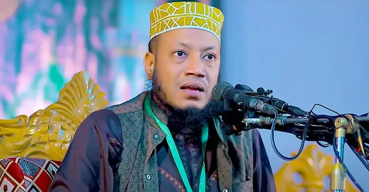 এমপি আমির হামজার বিরুদ্ধে গ্রেপ্তারি পরোয়ানা