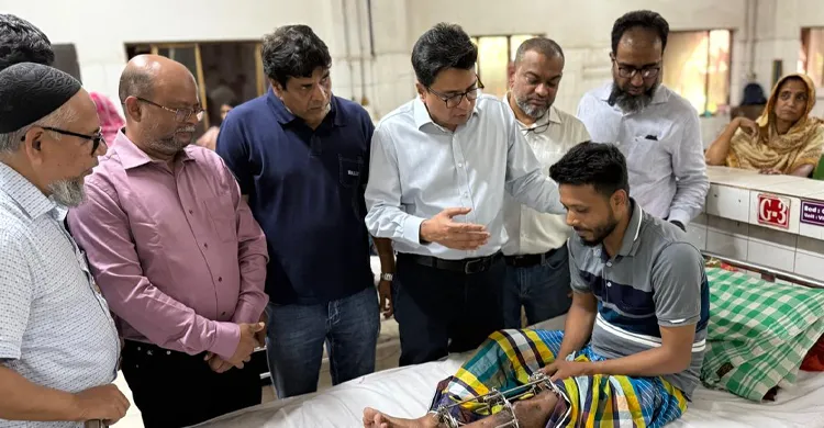 জুলাই যোদ্ধা শাহিনের চিকিৎসার খোঁজ নিলেন প্রধানমন্ত্রী তারেক রহমান