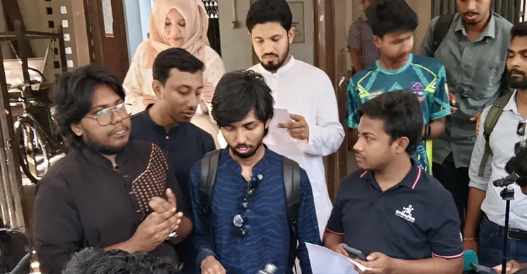 ডাকসু নেতা মুসাদ্দিককে হুমকি ছাত্রদল নেতার!