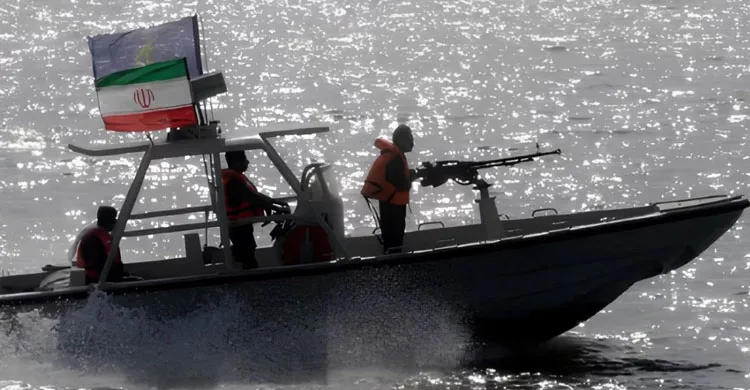 হরমুজ প্রণালিতে ভারতগামী জাহাজ জব্দের ভিডিও প্রকাশ করেছে ইরান